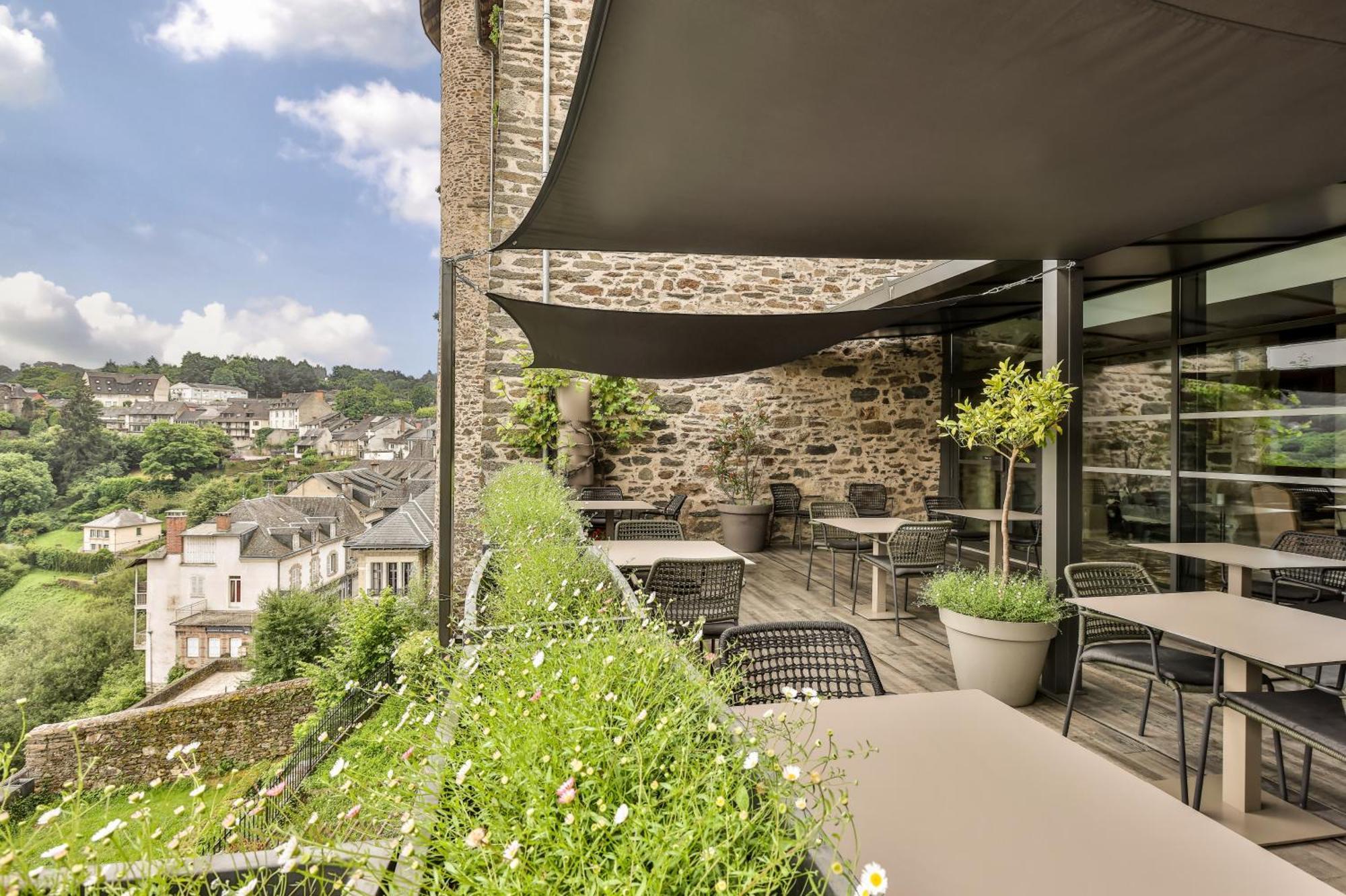 Hotel Joyet De Maubec Uzerche Exterior foto